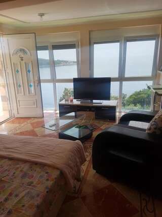 Апартаменты Villa Apartmani Anja Добра-Вода Апартаменты с балконом-3