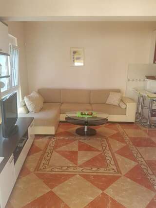 Апартаменты Villa Apartmani Anja Добра-Вода Апартаменты с 1 спальней-3